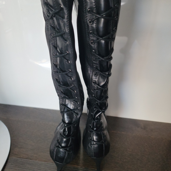 Black high boots - Picture 3 of 5